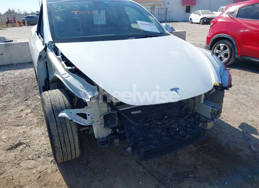 Photo 19 of 2023 Tesla Model Y AWD/LONG RANGE DUAL MOTOR ALL-WHEEL DRIVE (VIN 7SAYGDEE2PA070217)
