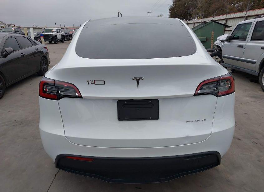 Photo 16 of 2023 Tesla Model Y AWD/LONG RANGE DUAL MOTOR ALL-WHEEL DRIVE (VIN 7SAYGDEE2PA101238)
