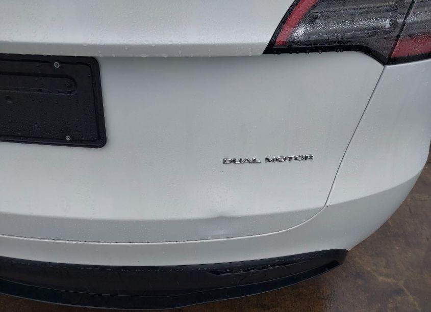 Photo 21 of 2023 Tesla Model Y AWD/LONG RANGE DUAL MOTOR ALL-WHEEL DRIVE (VIN 7SAYGDEE2PA101238)