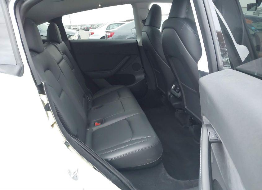 Photo 8 of 2023 Tesla Model Y AWD/LONG RANGE DUAL MOTOR ALL-WHEEL DRIVE (VIN 7SAYGDEE2PA101238)