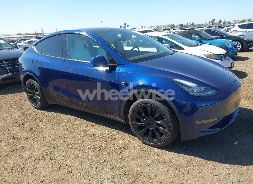 2023 Tesla Model Y AWD/LONG RANGE DUAL MOTOR ALL-WHEEL DRIVE (VIN 7SAYGDEE2PF614833) main photo