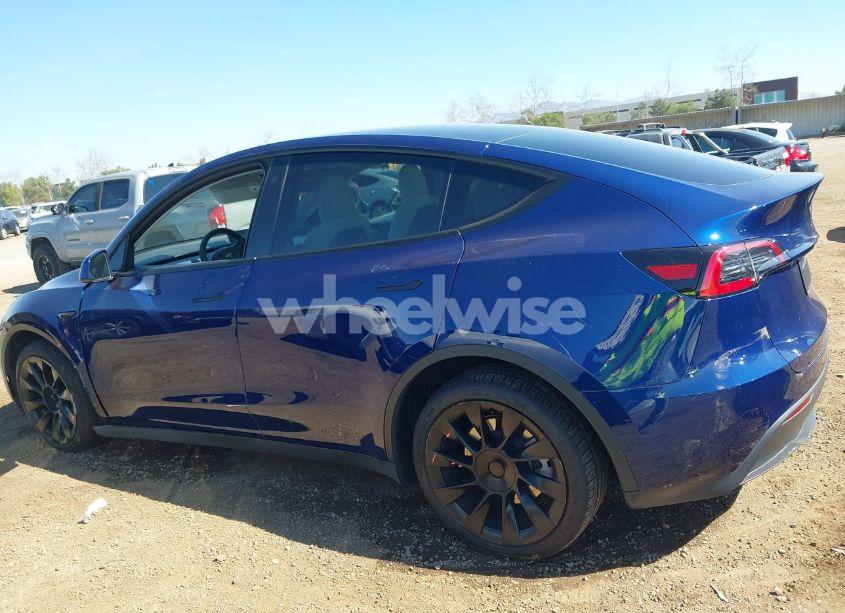 Photo 14 of 2023 Tesla Model Y AWD/LONG RANGE DUAL MOTOR ALL-WHEEL DRIVE (VIN 7SAYGDEE2PF614833)