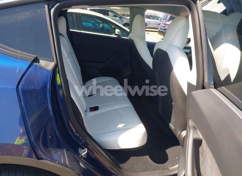 Photo 8 of 2023 Tesla Model Y AWD/LONG RANGE DUAL MOTOR ALL-WHEEL DRIVE (VIN 7SAYGDEE2PF614833)