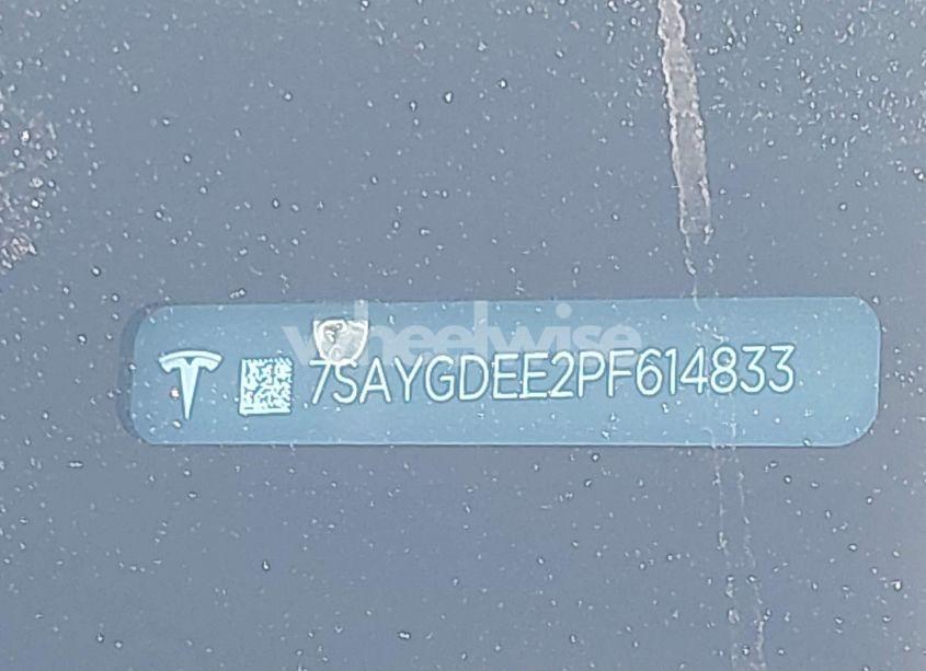 Photo 9 of 2023 Tesla Model Y AWD/LONG RANGE DUAL MOTOR ALL-WHEEL DRIVE (VIN 7SAYGDEE2PF614833)