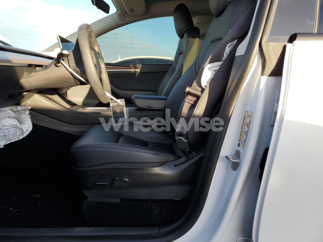 Photo 7 of 2023 TESLA MODEL Y (VIN 7SAYGDEE2PF626822)