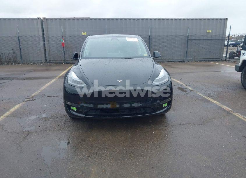 Photo 11 of 2023 Tesla Model Y (VIN 7SAYGDEE2PF632443)