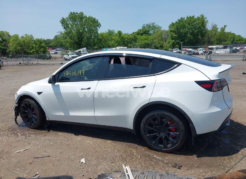 Photo 15 of 2023 Tesla Model Y (VIN 7SAYGDEE2PF747091)