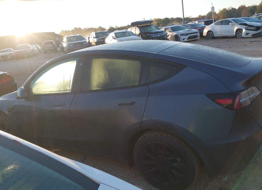 Photo 14 of 2023 Tesla Model Y (VIN 7SAYGDEE2PF754624)