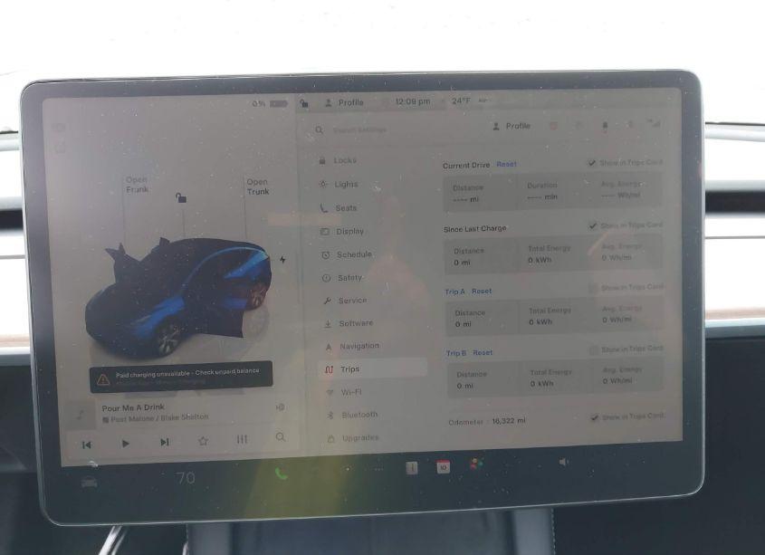 Photo 16 of 2023 Tesla Model Y AWD/LONG RANGE DUAL MOTOR ALL-WHEEL DRIVE (VIN 7SAYGDEE2PF837373)