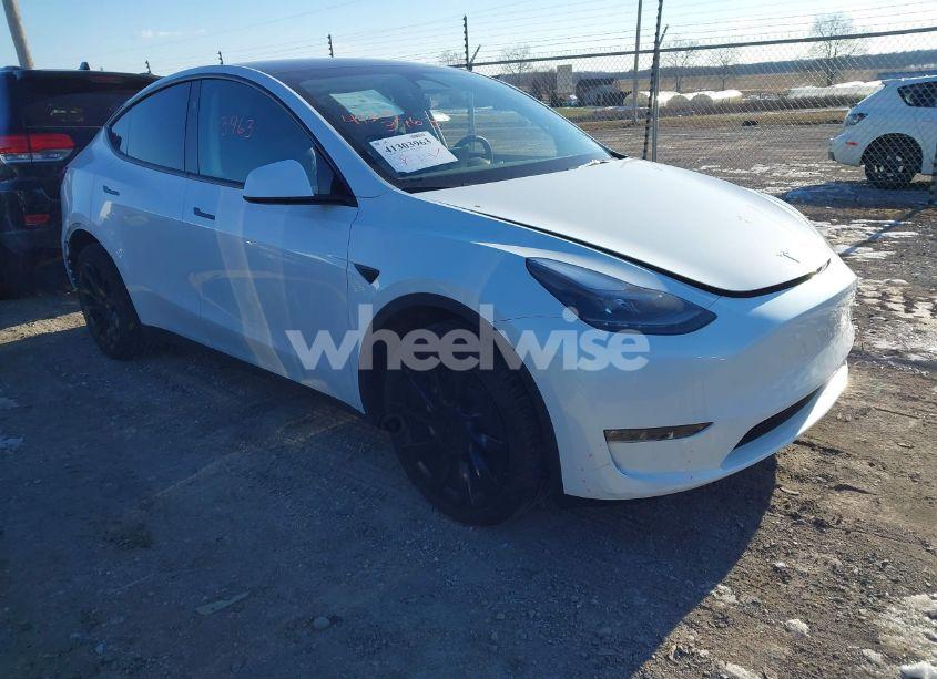 2023 Tesla Model Y AWD/LONG RANGE DUAL MOTOR ALL-WHEEL DRIVE (VIN 7SAYGDEE2PF855551) main photo