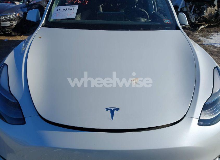 Photo 10 of 2023 Tesla Model Y AWD/LONG RANGE DUAL MOTOR ALL-WHEEL DRIVE (VIN 7SAYGDEE2PF855551)