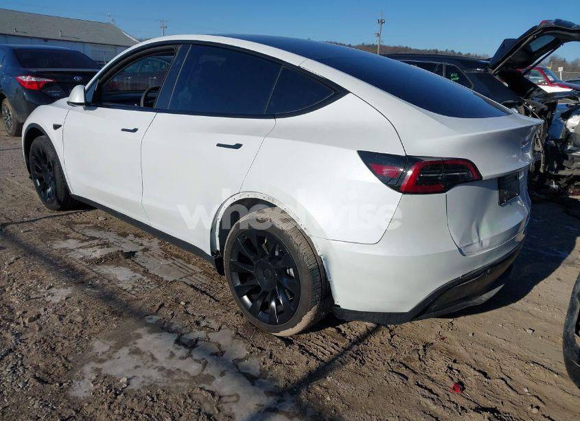Photo 3 of 2023 Tesla Model Y AWD/LONG RANGE DUAL MOTOR ALL-WHEEL DRIVE (VIN 7SAYGDEE2PF855551)
