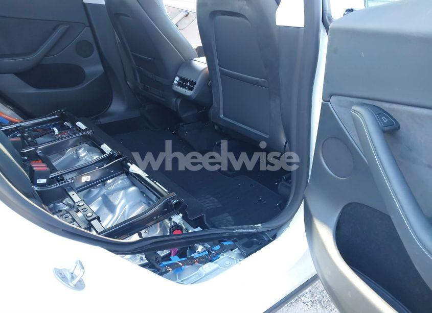 Photo 8 of 2023 Tesla Model Y AWD/LONG RANGE DUAL MOTOR ALL-WHEEL DRIVE (VIN 7SAYGDEE2PF855551)