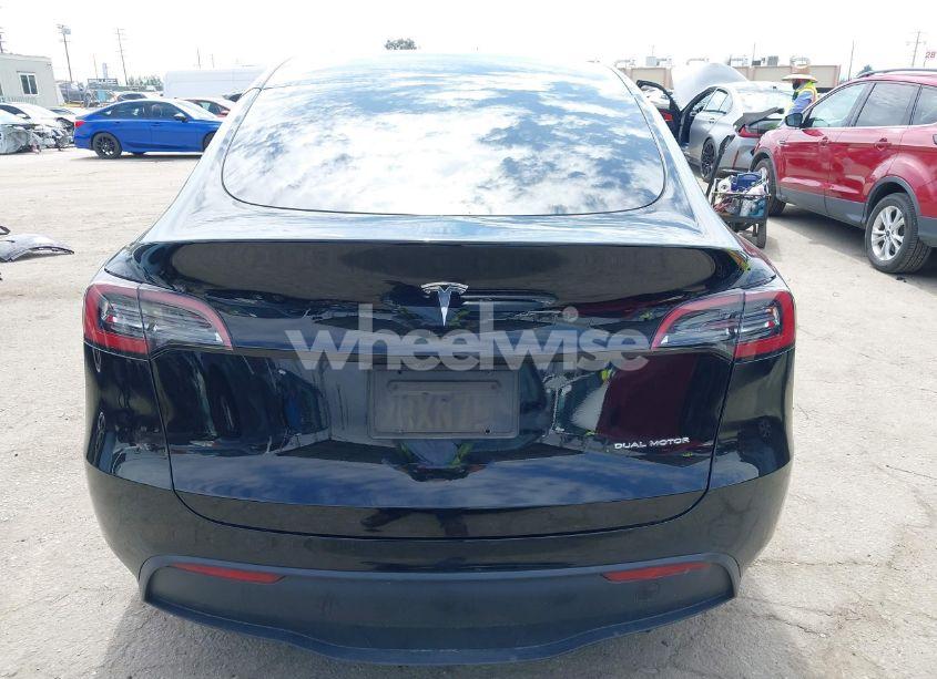 Photo 17 of 2023 Tesla Model Y AWD/LONG RANGE DUAL MOTOR ALL-WHEEL DRIVE (VIN 7SAYGDEE2PF863200)