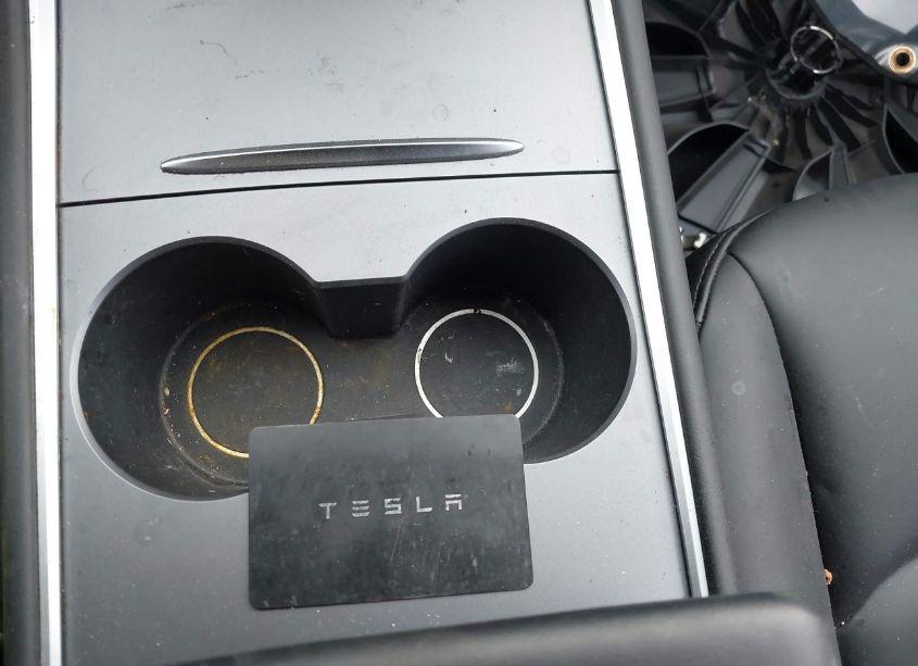 Photo 11 of 2023 Tesla Model Y AWD/LONG RANGE DUAL MOTOR ALL-WHEEL DRIVE (VIN 7SAYGDEE2PF885276)