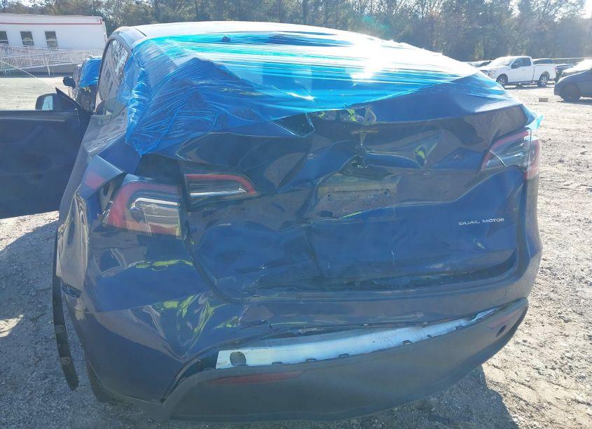 Photo 6 of 2024 Tesla Model Y LONG RANGE DUAL MOTOR ALL-WHEEL DRIVE (VIN 7SAYGDEE2RA225741)