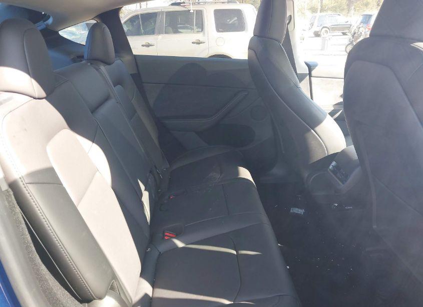 Photo 8 of 2024 Tesla Model Y LONG RANGE DUAL MOTOR ALL-WHEEL DRIVE (VIN 7SAYGDEE2RA225741)