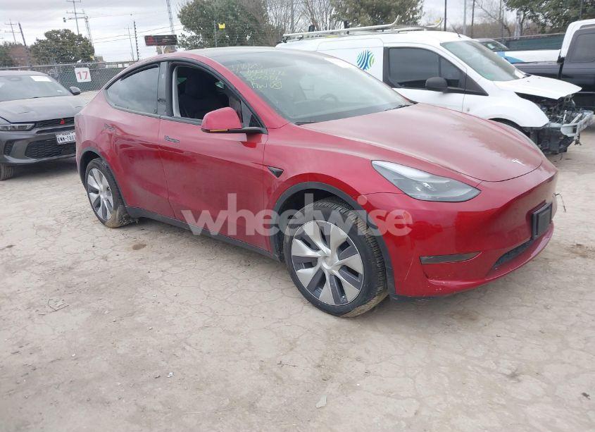 2024 Tesla Model Y LONG RANGE DUAL MOTOR ALL-WHEEL DRIVE (VIN 7SAYGDEE2RA268086) main photo