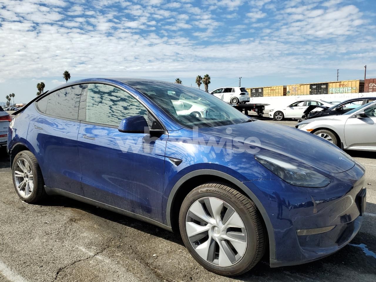 Photo 4 of 2024 TESLA MODEL Y (VIN 7SAYGDEE2RA285471)