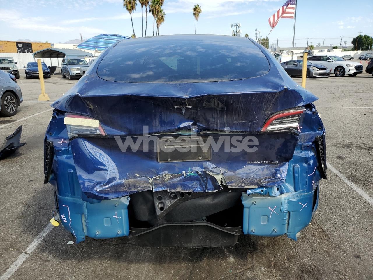 Photo 6 of 2024 TESLA MODEL Y (VIN 7SAYGDEE2RA285471)