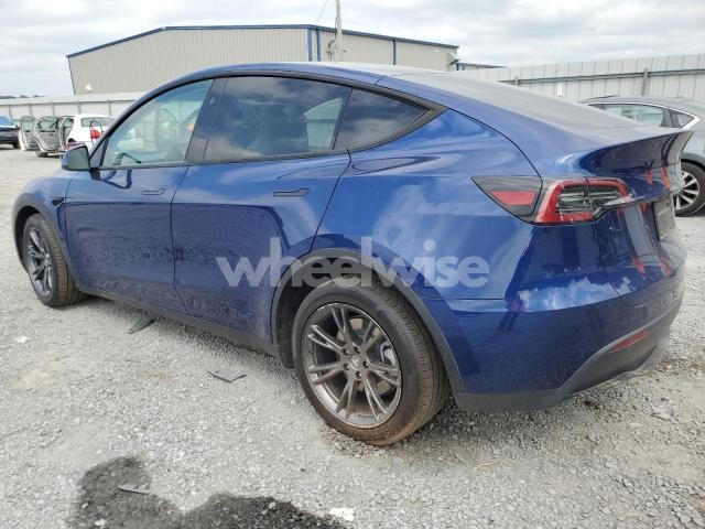 2024 TESLA MODEL Y (VIN 7SAYGDEE2RA327301) main photo