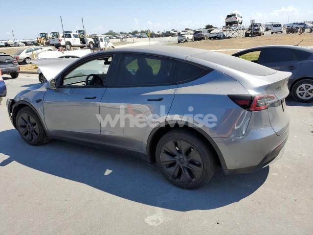 Photo 3 of 2024 TESLA MODEL Y (VIN 7SAYGDEE2RF113332)