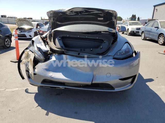 Photo 5 of 2024 TESLA MODEL Y (VIN 7SAYGDEE2RF113332)