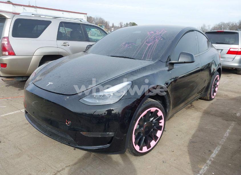 Photo 2 of 2025 Tesla Model Y LONG RANGE DUAL MOTOR ALL-WHEEL DRIVE (VIN 7SAYGDEE2SA351944)