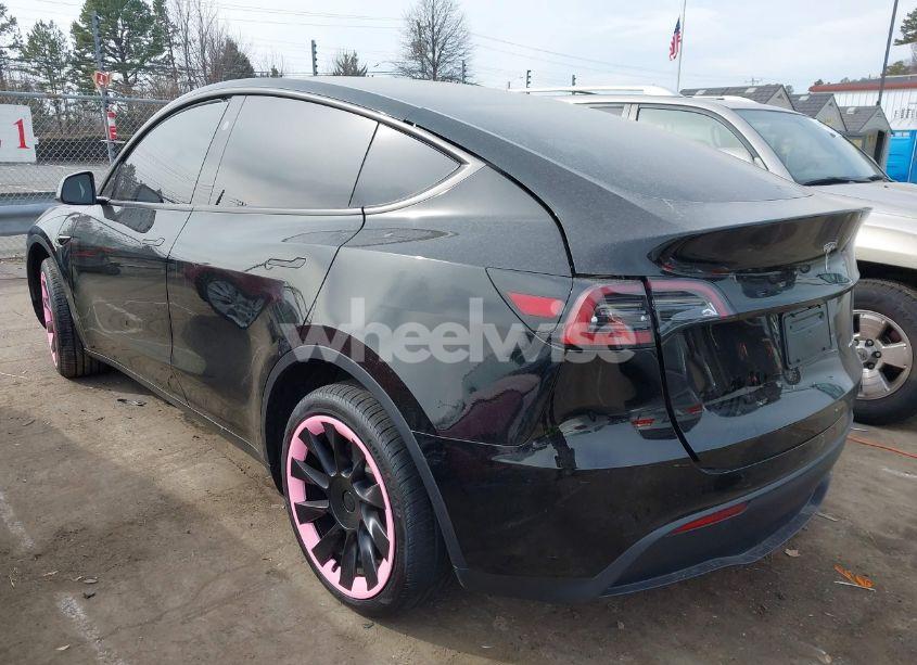 Photo 3 of 2025 Tesla Model Y LONG RANGE DUAL MOTOR ALL-WHEEL DRIVE (VIN 7SAYGDEE2SA351944)