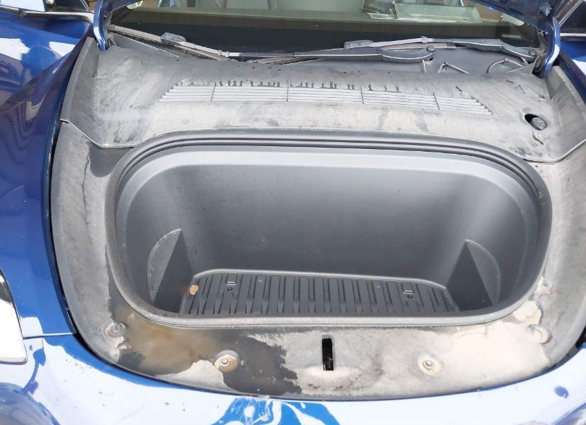 Photo 10 of 2022 Tesla Model Y LONG RANGE DUAL MOTOR ALL-WHEEL DRIVE (VIN 7SAYGDEE3NA001744)