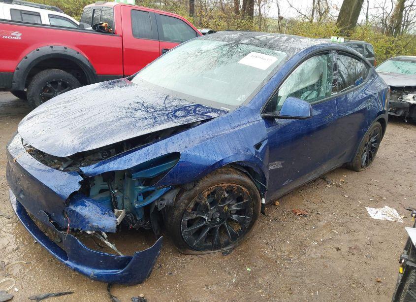 Photo 2 of 2022 Tesla Model Y LONG RANGE DUAL MOTOR ALL-WHEEL DRIVE (VIN 7SAYGDEE3NA007432)