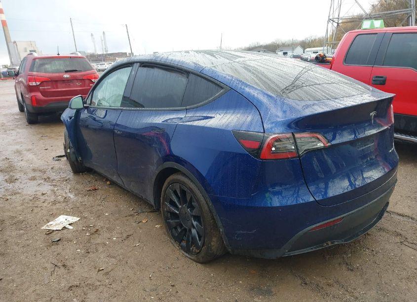 Photo 3 of 2022 Tesla Model Y LONG RANGE DUAL MOTOR ALL-WHEEL DRIVE (VIN 7SAYGDEE3NA007432)