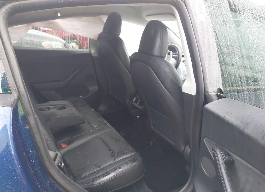 Photo 8 of 2022 Tesla Model Y LONG RANGE DUAL MOTOR ALL-WHEEL DRIVE (VIN 7SAYGDEE3NA007432)