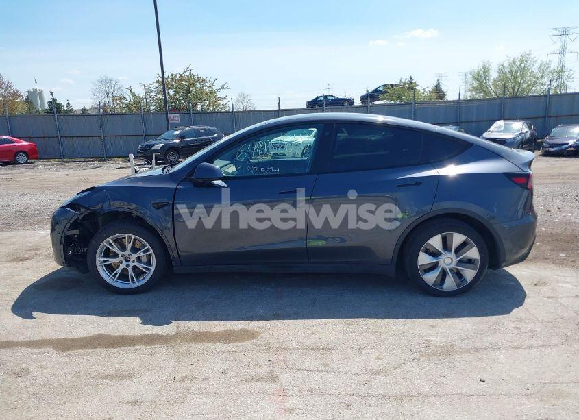 Photo 15 of 2022 Tesla Model Y LONG RANGE DUAL MOTOR ALL-WHEEL DRIVE (VIN 7SAYGDEE3NA007737)