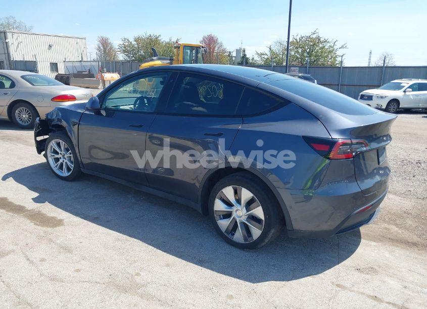 Photo 3 of 2022 Tesla Model Y LONG RANGE DUAL MOTOR ALL-WHEEL DRIVE (VIN 7SAYGDEE3NA007737)