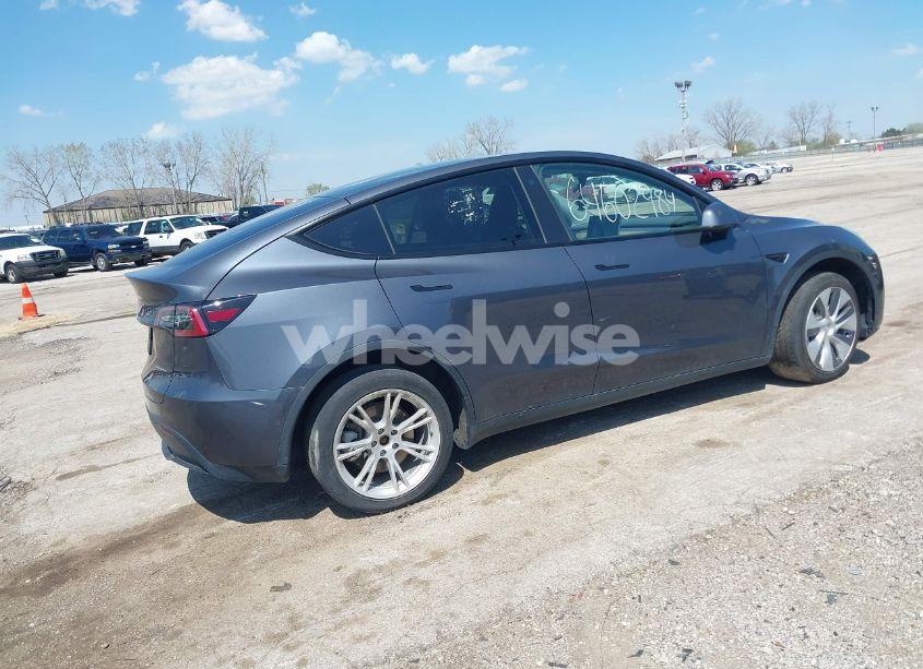 Photo 4 of 2022 Tesla Model Y LONG RANGE DUAL MOTOR ALL-WHEEL DRIVE (VIN 7SAYGDEE3NA007737)