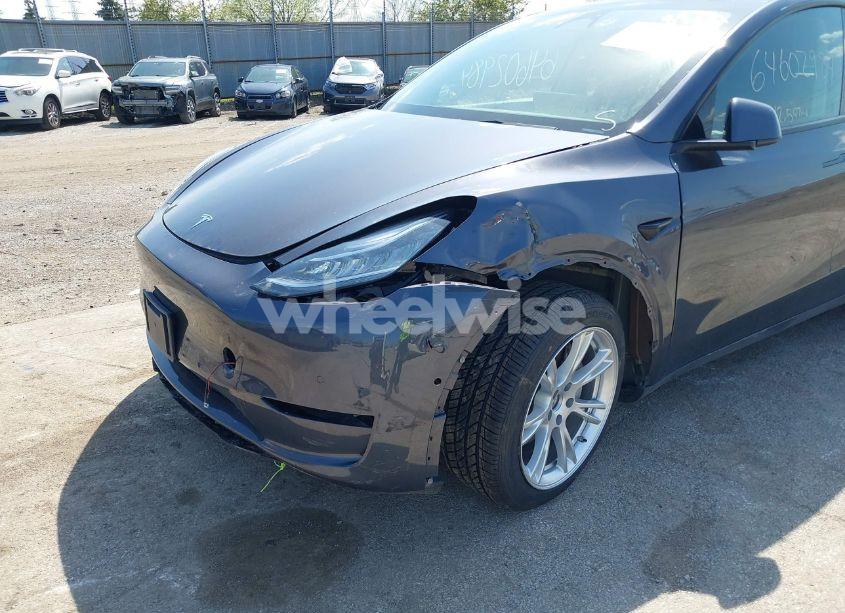 Photo 6 of 2022 Tesla Model Y LONG RANGE DUAL MOTOR ALL-WHEEL DRIVE (VIN 7SAYGDEE3NA007737)