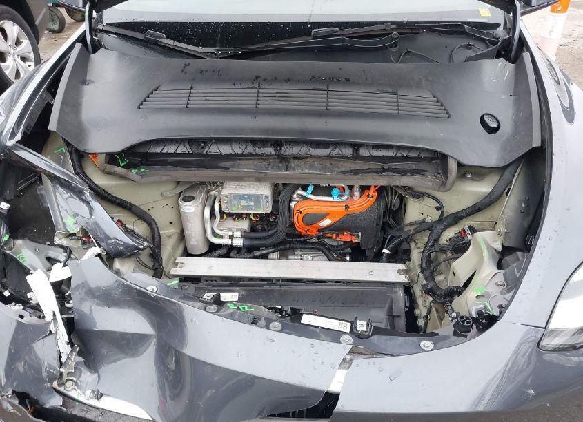 Photo 10 of 2022 Tesla Model Y LONG RANGE DUAL MOTOR ALL-WHEEL DRIVE (VIN 7SAYGDEE3NA018379)