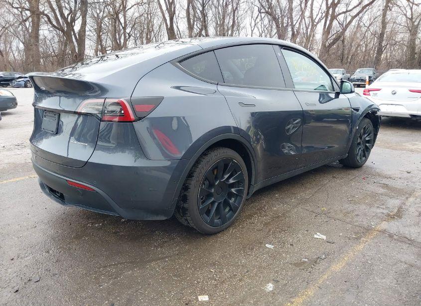 Photo 4 of 2022 Tesla Model Y LONG RANGE DUAL MOTOR ALL-WHEEL DRIVE (VIN 7SAYGDEE3NA018379)