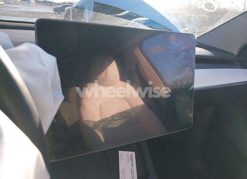 Photo 7 of 2022 Tesla Model Y LONG RANGE DUAL MOTOR ALL-WHEEL DRIVE (VIN 7SAYGDEE3NF331645)