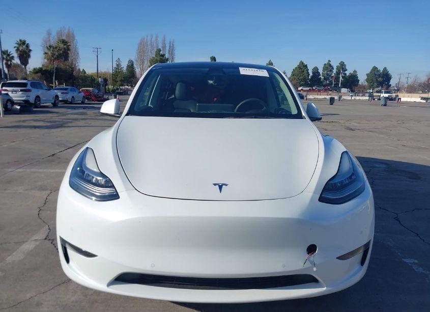 Photo 13 of 2022 Tesla Model Y LONG RANGE DUAL MOTOR ALL-WHEEL DRIVE (VIN 7SAYGDEE3NF347201)