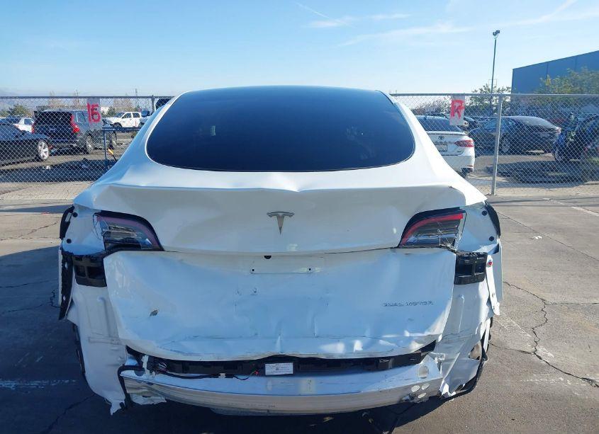 Photo 17 of 2022 Tesla Model Y LONG RANGE DUAL MOTOR ALL-WHEEL DRIVE (VIN 7SAYGDEE3NF347201)