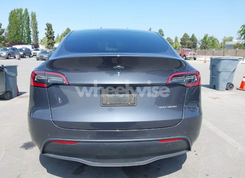Photo 16 of 2022 Tesla Model Y LONG RANGE DUAL MOTOR ALL-WHEEL DRIVE (VIN 7SAYGDEE3NF422205)