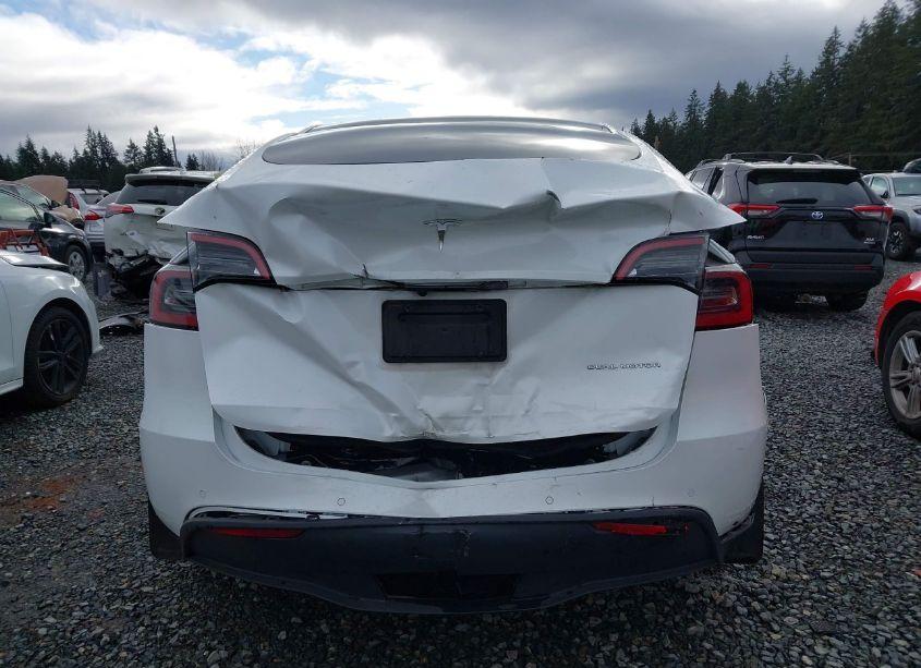 Photo 16 of 2022 Tesla Model Y LONG RANGE DUAL MOTOR ALL-WHEEL DRIVE (VIN 7SAYGDEE3NF428795)