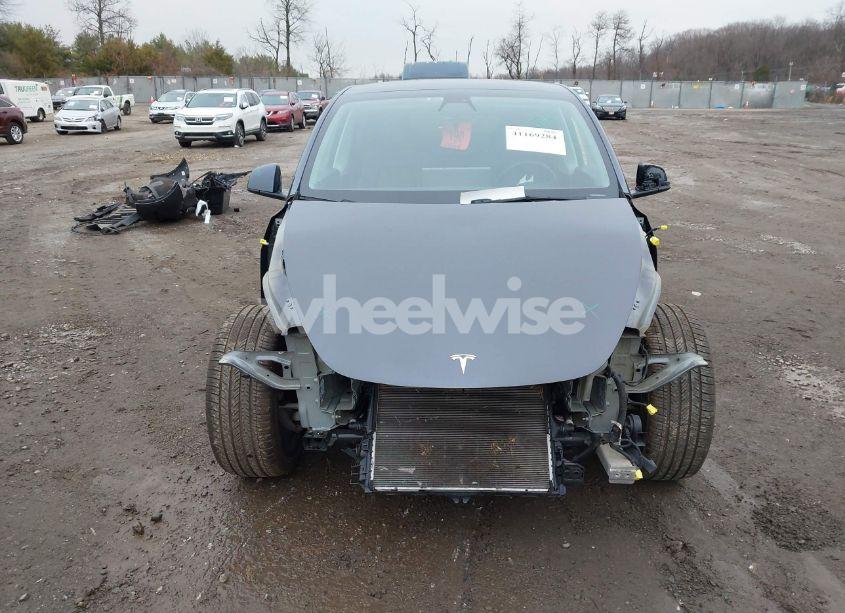 Photo 13 of 2022 Tesla Model Y LONG RANGE DUAL MOTOR ALL-WHEEL DRIVE (VIN 7SAYGDEE3NF455642)