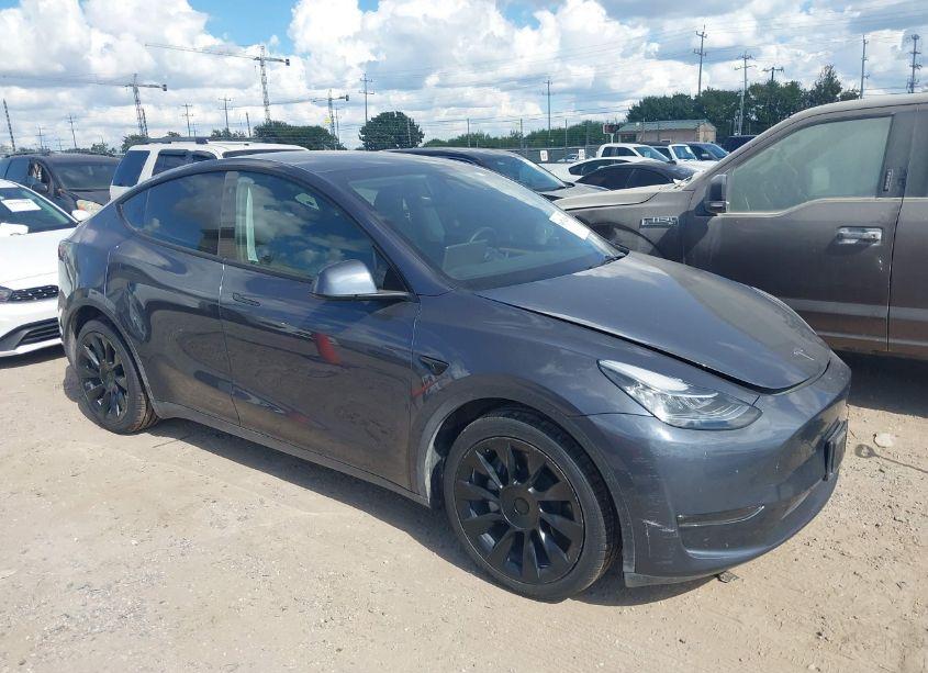 2023 Tesla Model Y AWD/LONG RANGE DUAL MOTOR ALL-WHEEL DRIVE (VIN 7SAYGDEE3PA050610) main photo