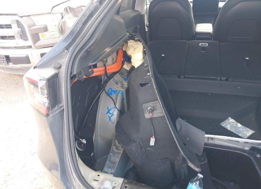 Photo 6 of 2023 Tesla Model Y AWD/LONG RANGE DUAL MOTOR ALL-WHEEL DRIVE (VIN 7SAYGDEE3PA050610)