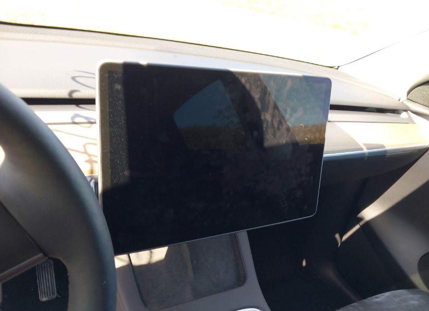 Photo 14 of 2023 Tesla Model Y AWD/LONG RANGE DUAL MOTOR ALL-WHEEL DRIVE (VIN 7SAYGDEE3PA085924)