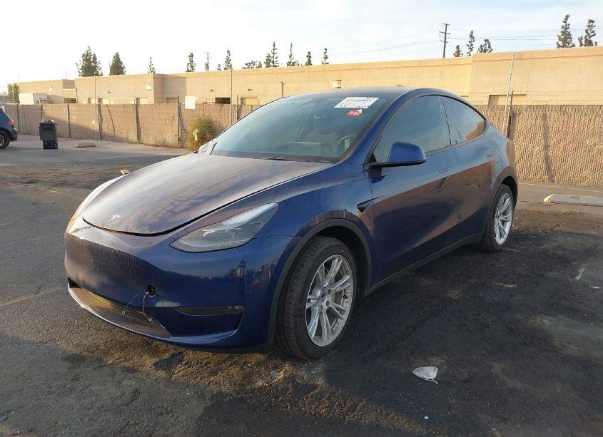 Photo 2 of 2023 Tesla Model Y AWD/LONG RANGE DUAL MOTOR ALL-WHEEL DRIVE (VIN 7SAYGDEE3PA116752)