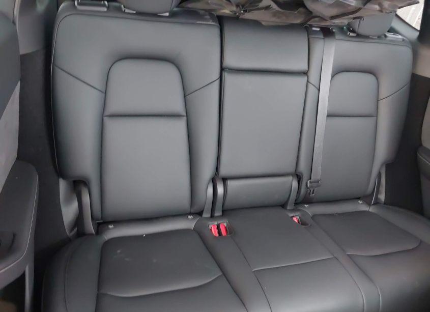 Photo 8 of 2023 Tesla Model Y AWD/LONG RANGE DUAL MOTOR ALL-WHEEL DRIVE (VIN 7SAYGDEE3PA116752)